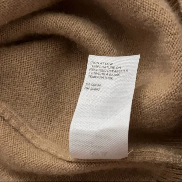 Saks Fifth Avenue Sweater Mens Size 2XL Turtleneck Pullover 100% Cashmere Beige - Picture 5 of 5